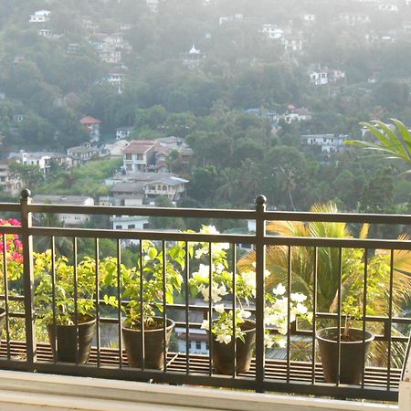 Luxury Apartment The Walkers Nest Kandy Exterior foto